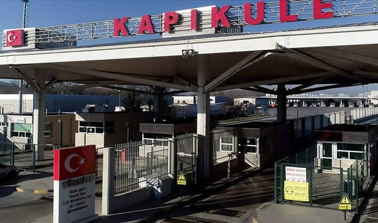 Kapıkule Sınır Kapısı'nda büyük rüşvet operasyonu: 38 gümrük memuru gözaltına alındı, 350 kişiye yakalama emri