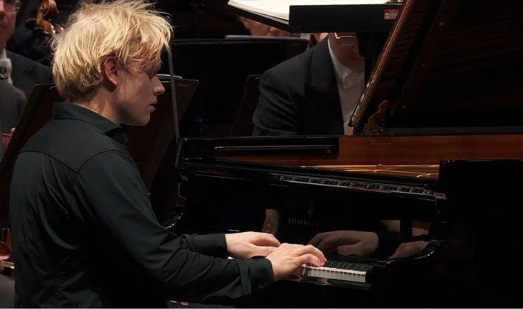 Rus piyanist Alexander Malofeev'den CRR'de konser