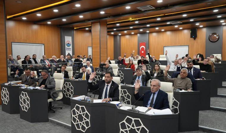 İlkadım Belediyesi'nde MHP'li üyeler AKP'den istifa etti