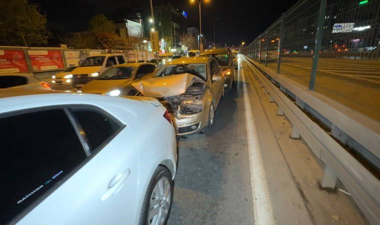 D-100 Karayolu'nda zincirleme kaza: Trafik yoğunluğu oluştu