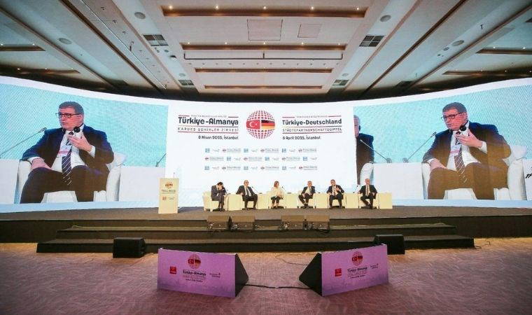 Türkiye-Almanya Kardeş Şehirler Zirvesi’nde İmamoğlu’na destek mesajı