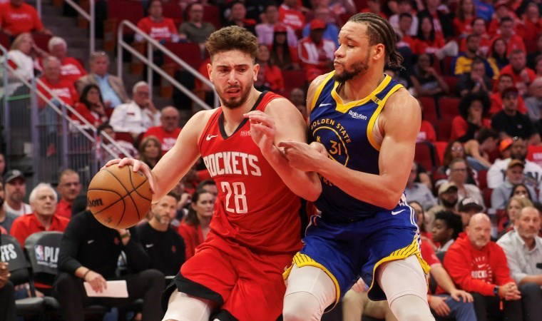 Alperen Şengün triple-double'ın kıyısından döndü: Houston Rockets seriye tutundu!