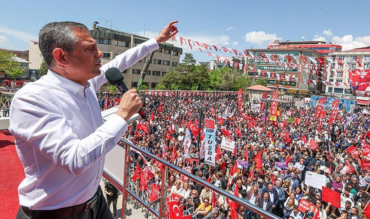 CHP'den Van'da tarihi miting... Özgür Özel'den, PKK'nin 'fesih kongresi' sonrası ilk açıklama: Terörsüz Türkiye'ye 'evet' diyoruz!