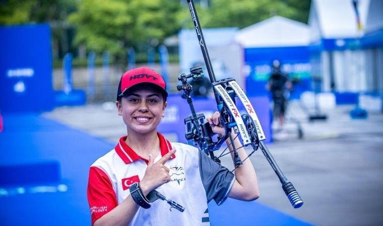 Hazal Burun’dan Milli Takımda yeni dünya rekoru