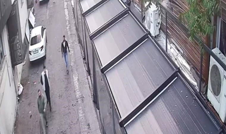 Eğlence mekanına silahlı saldırı kamerada