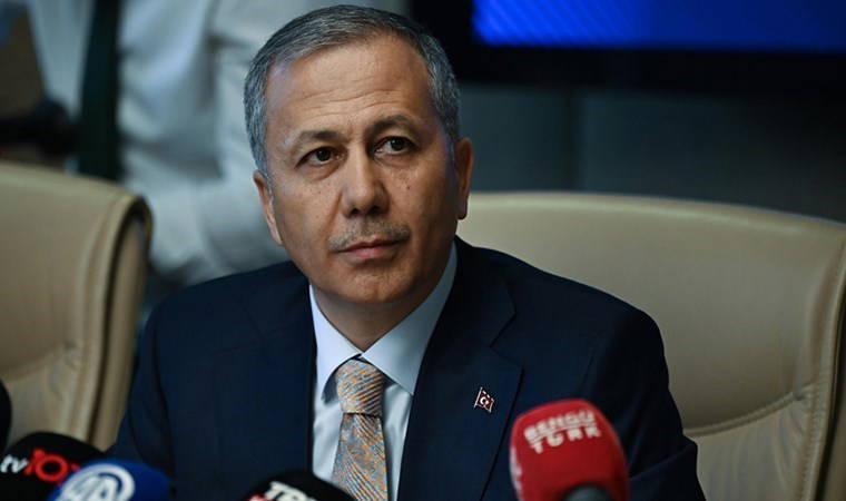 Yerlikaya duyurdu: 21 göçmen kaçakçılığı organizatörü ve 547 düzensiz göçmen yakalandı