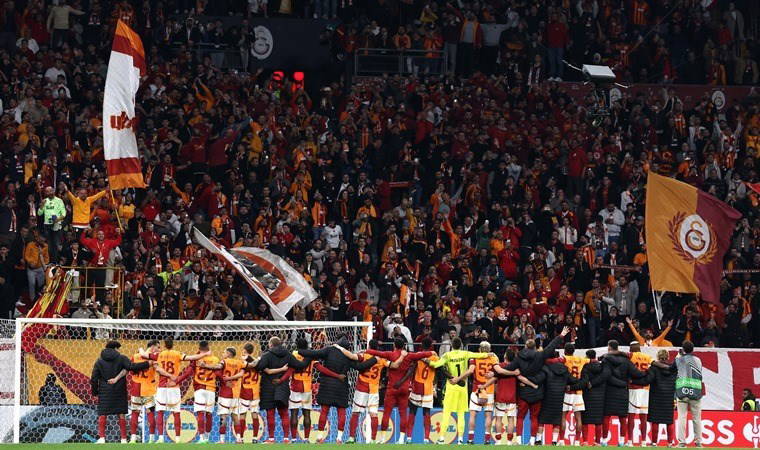 Galatasaray'dan kombine yenileme rekoru!