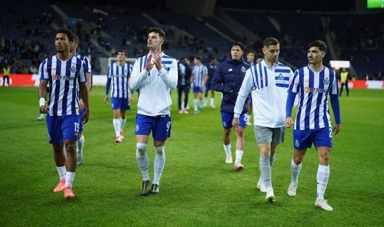 Porto, sahasında üç puanı üç golle aldı!
