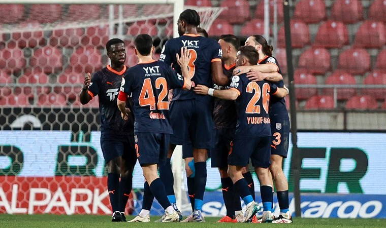 Başakşehir, Hatayspor'u 4 golle mağlup etti!