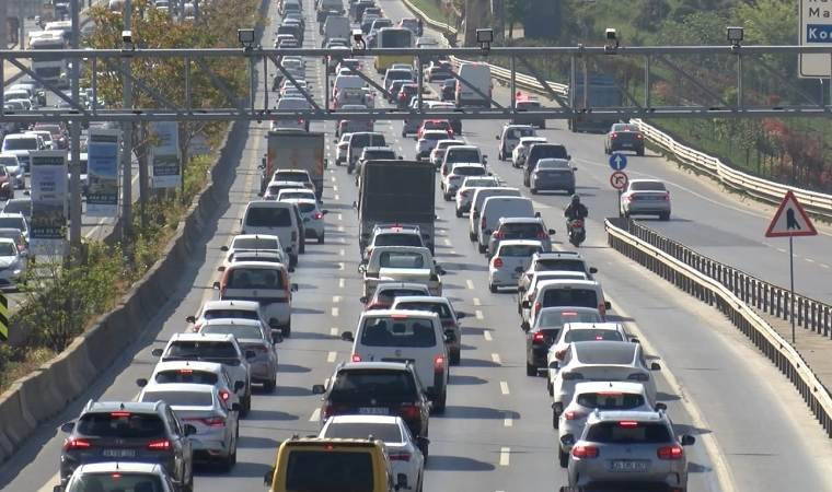 İstanbul'da haftanın ilk günü trafik yoğunluğu