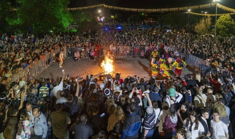 Hıdırellez ateşi Kültürpark’tan yükseldi