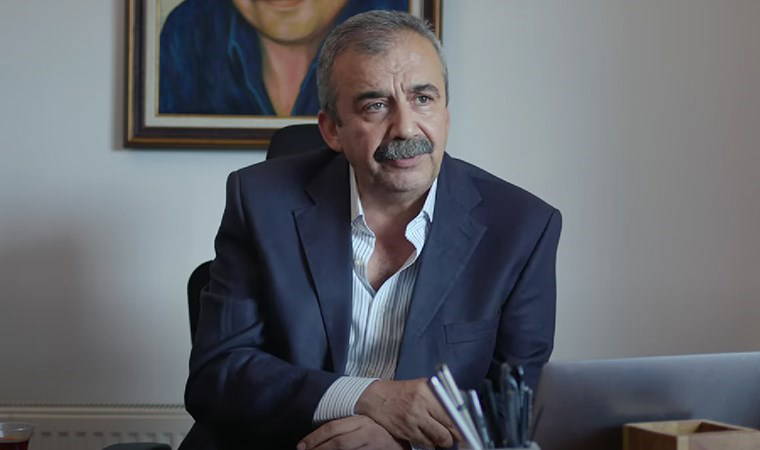 Sırrı Süreyya Önder'in rol aldığı son filmin fragmanı yayımlandı!