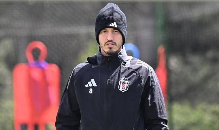 Beşiktaş'tan iki futbolcu için sakatlık açıklaması!