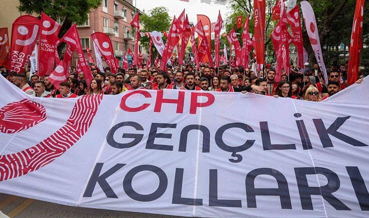 'Cumhurbaşkanına hakaret' iddiası: CHP Kemalpaşa Gençlik Kolları Başkanı ve 3 kişi tutuklandı