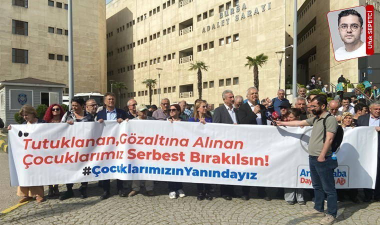 Bursa’da İmamoğlu protestosuna katılan gençlerin ilk duruşması görüldü