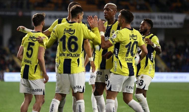 35. haftaya 5 gollü açılış! Fenerbahçe, Başakşehir'i çok rahat geçti!