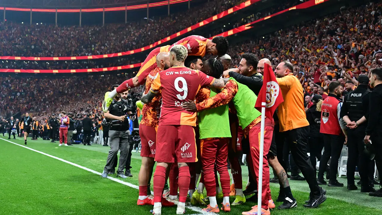 Süper Lig'de şampiyon Galatasaray!