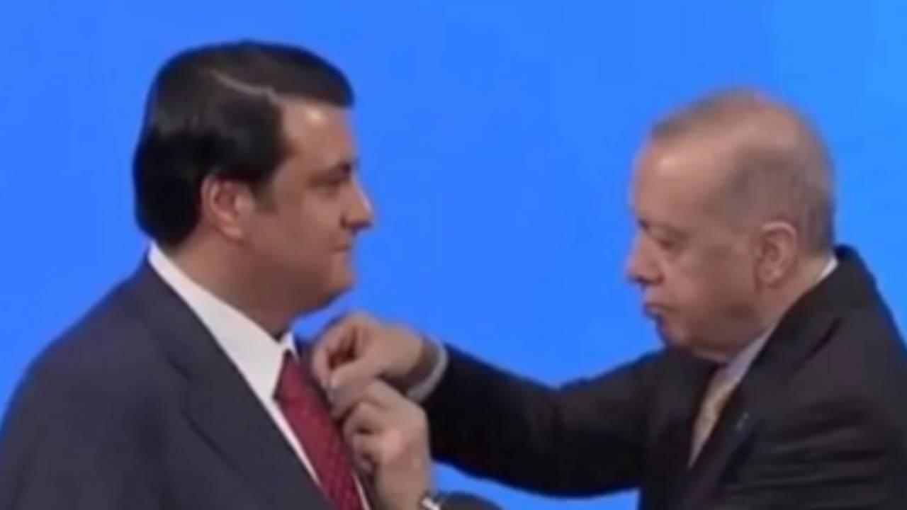 AKP'ye katılan belediye başkanı hakkında suç duyurusu 