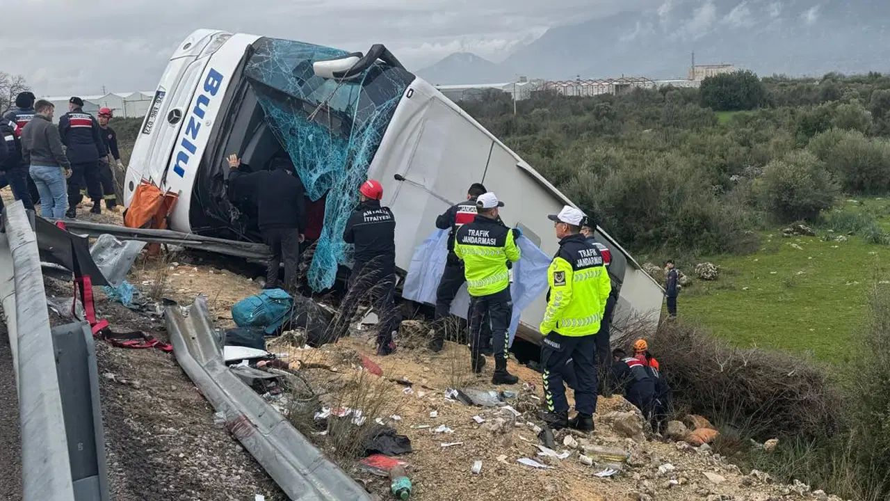 Antalya'da yolcu otobüsü faciası: 8 ölü!