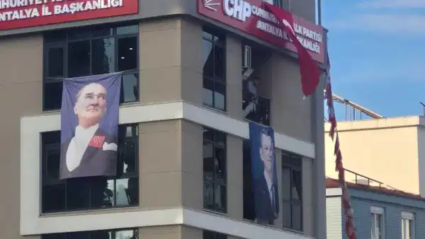 Antalya’da kurultay talebi