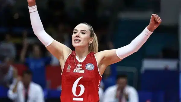 Voleybolcu Derya Çayırgan gözaltına alındı!