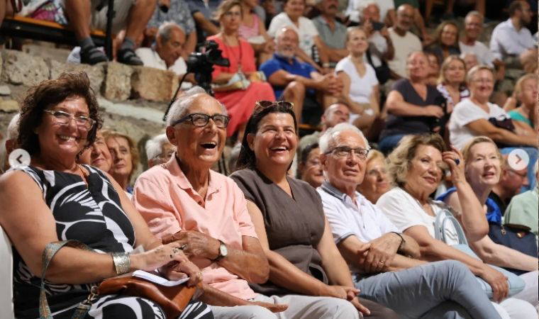 Ataol Behramoğlu Sokağı...