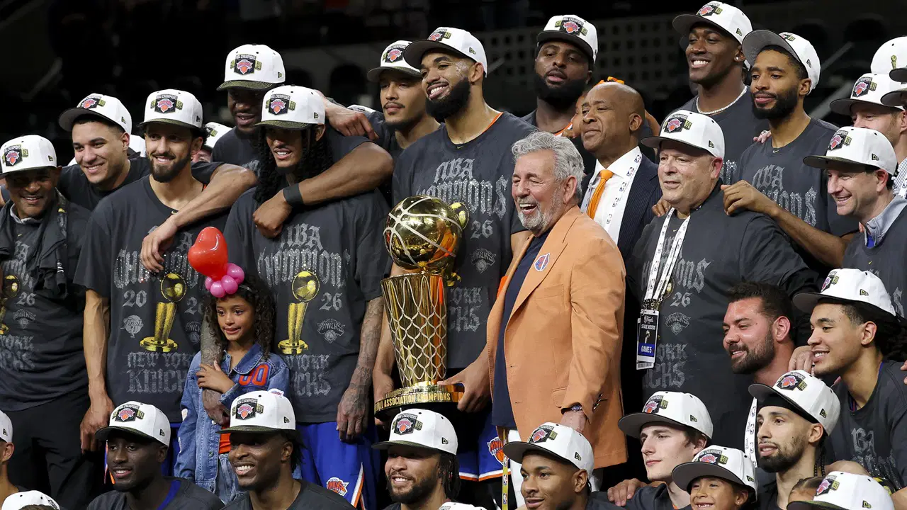Spurs'ü mağlup etti, 53 yıllık hasreti bitirdi: NBA'de şampiyon New York Knicks
