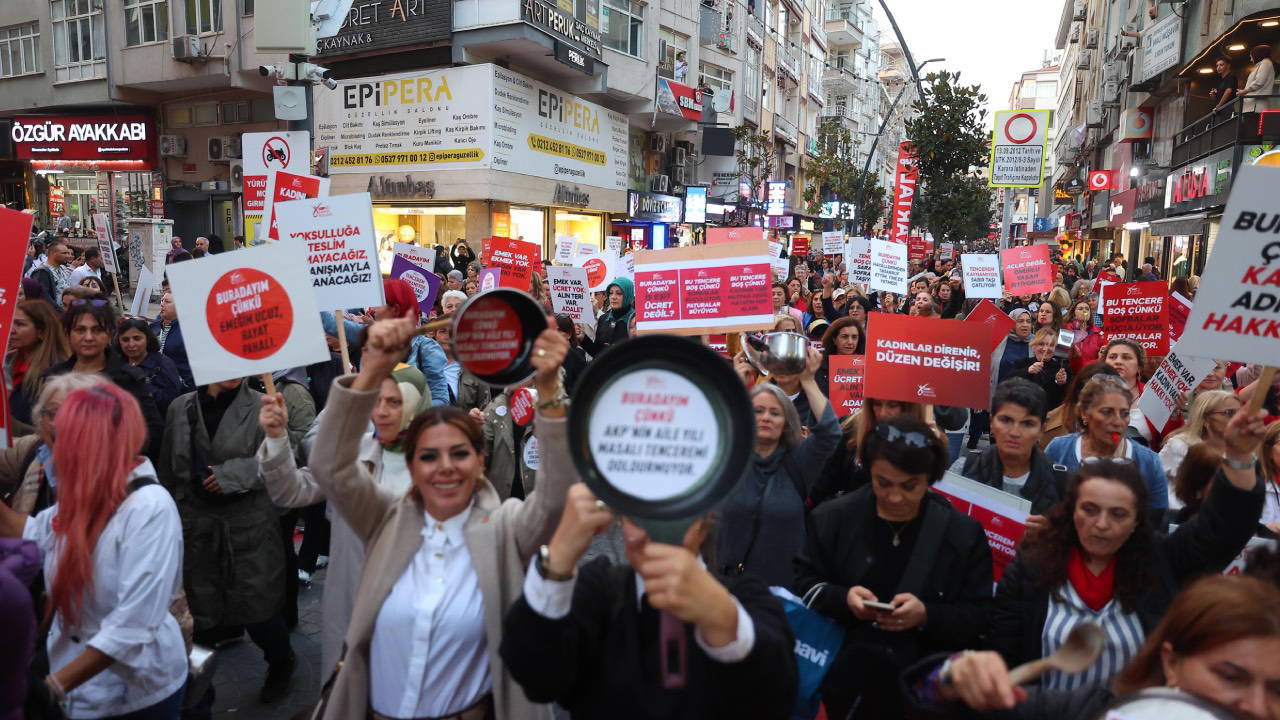 Yurdun dört bir yanında ‘boş tencere’ sesleri yankılandı!