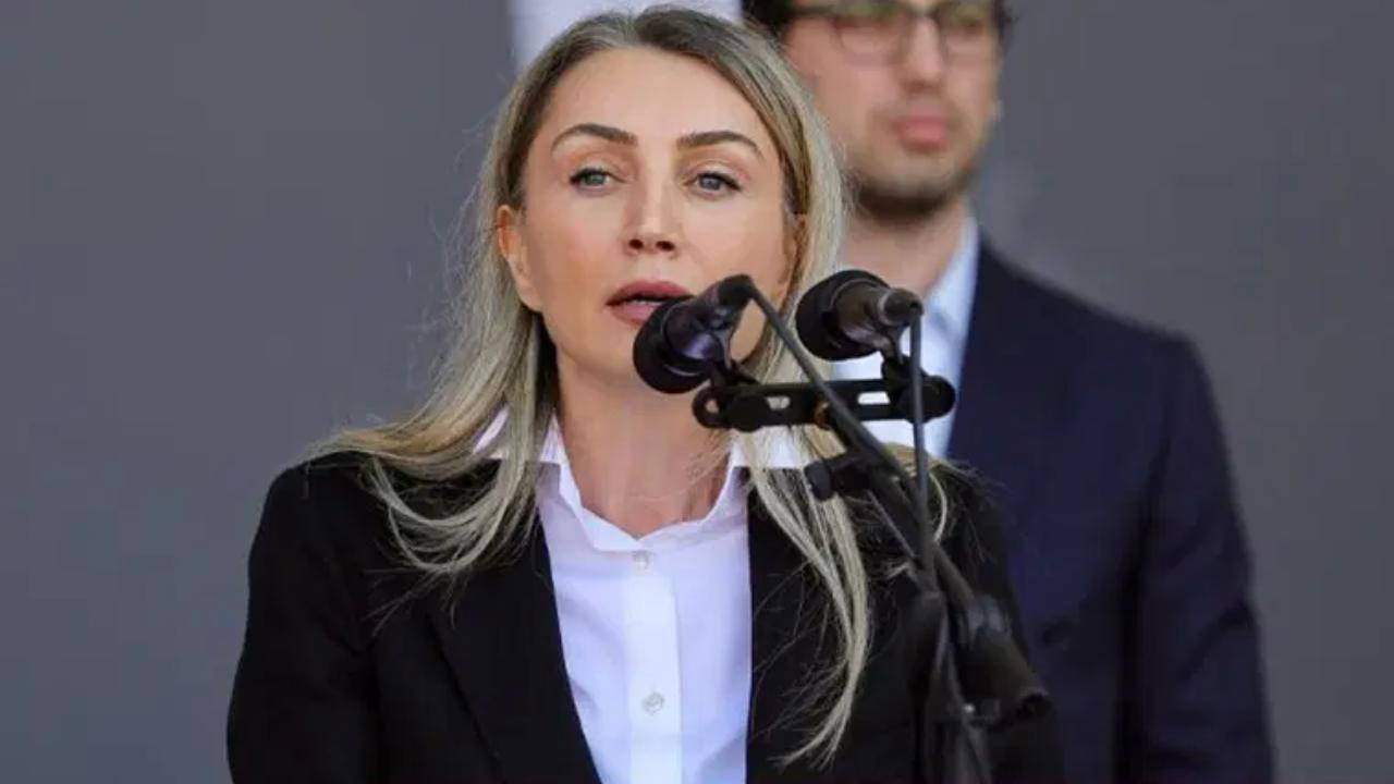 Dilek Kaya İmamoğlu: 'Yasalar uygulansın; Ekrem İmamoğlu ve yol arkadaşları, tutuksuz yargılanmak üzere ivedilikle serbest bırakılsın'