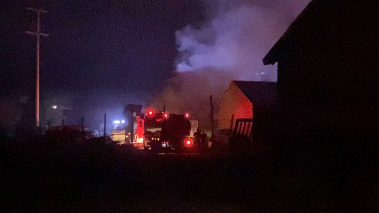 Bursa'da mobilya imalathanesindeki yangın söndürüldü