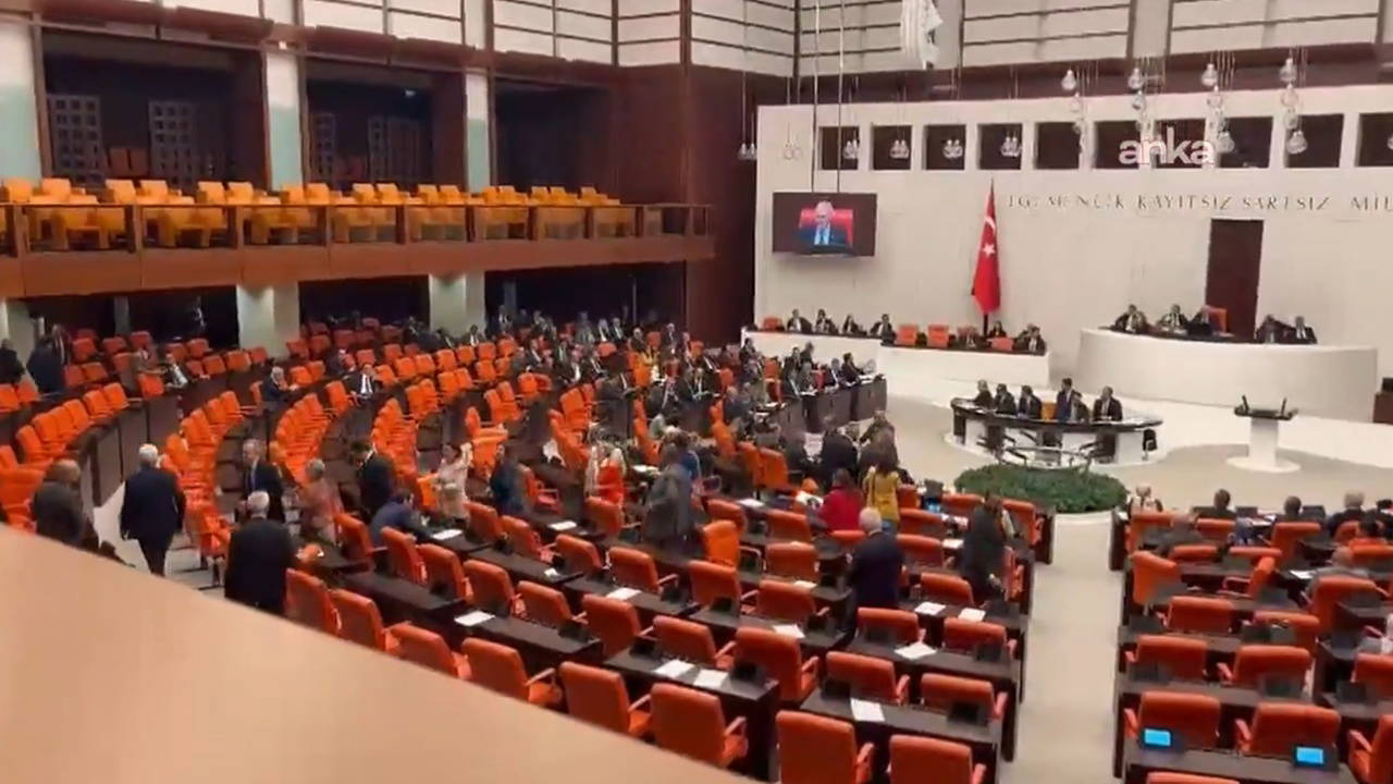 HSK üyelerinin seçimi: CHP grubu, TBMM'yi terk etti