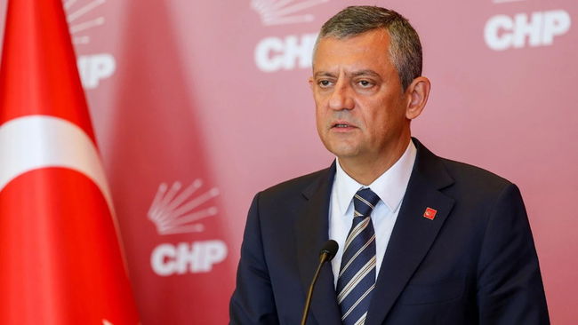 Özgür Özel Financial Times'a yazdı