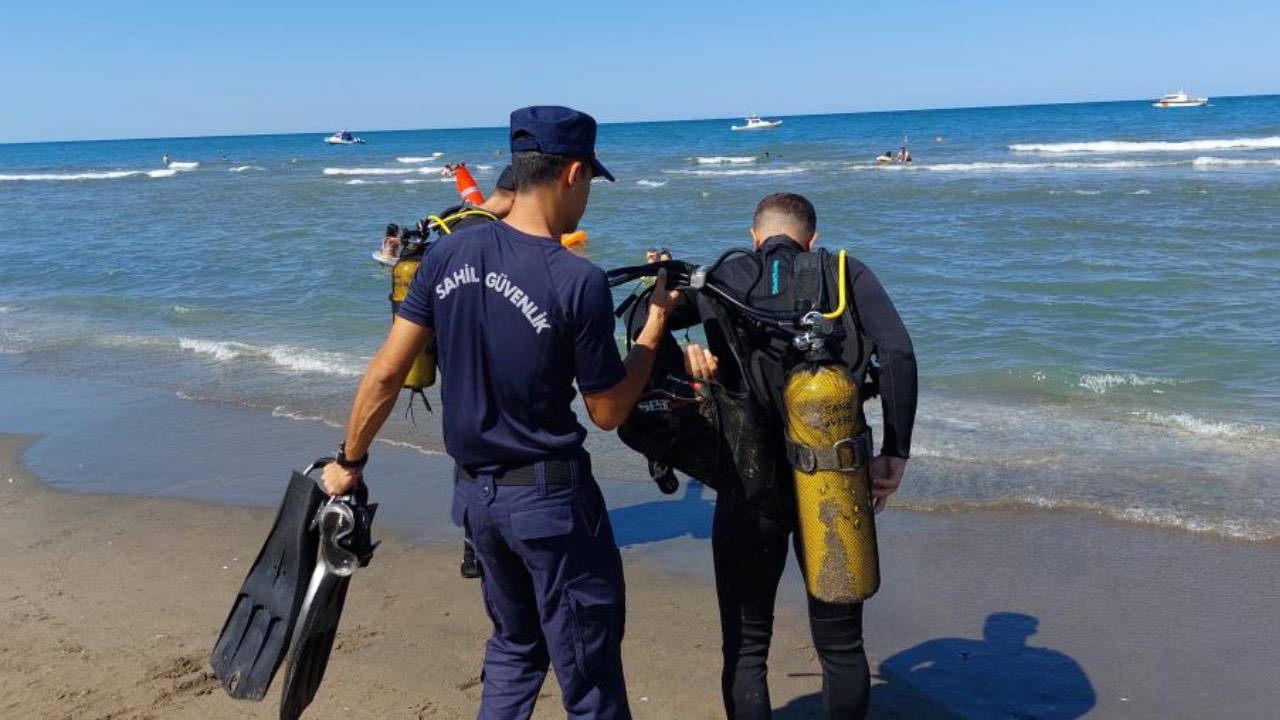 Çorum'dan yüzmek için Samsun'a gelen gençlerden biri boğuldu, diğeri kayıp