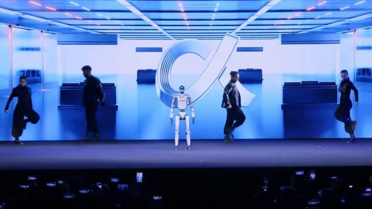 Honor yeni ürünlerini tanıttı; telefon, tablet ve ilk insansı robot