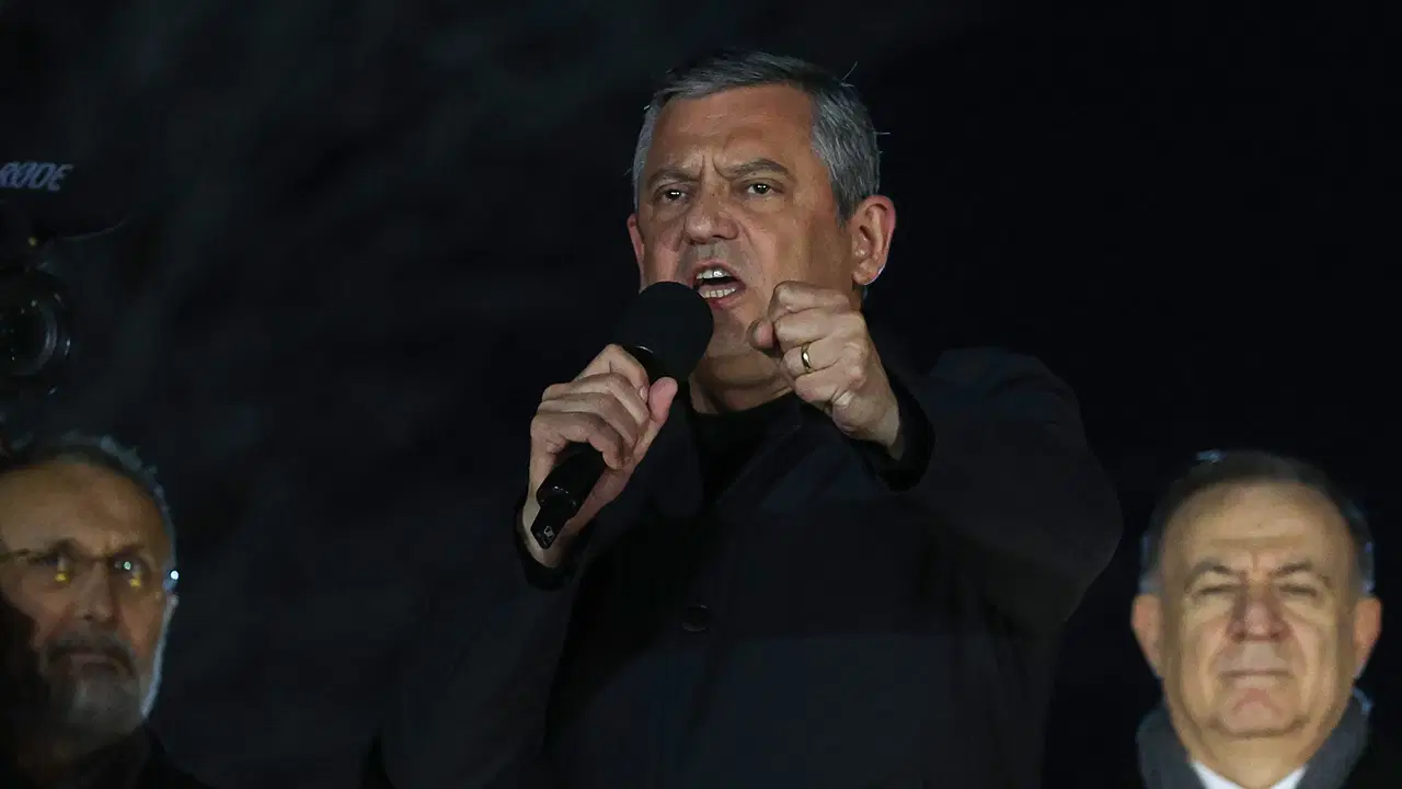 Özgür Özel'den ABD ve İsrail'in saldırılarına sert tepki!