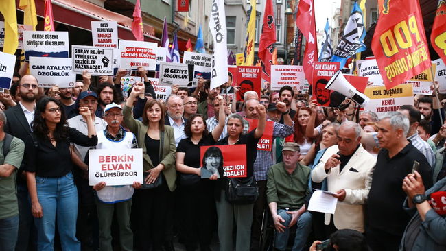 Polis ablukasındaki Gezi anması!