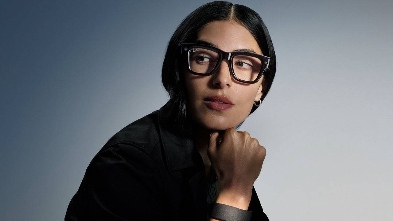 Meta yeni ekranlı akıllı gözlüğü ve kontrol bilekliğini tanıttı