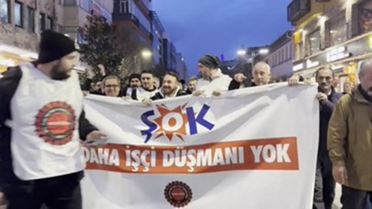 İşten çıkarılan ŞOK Depo işçileri Trabzon'da yürüdü: Alın terimizin karşılığı sistemli şekilde gasp edilmekte