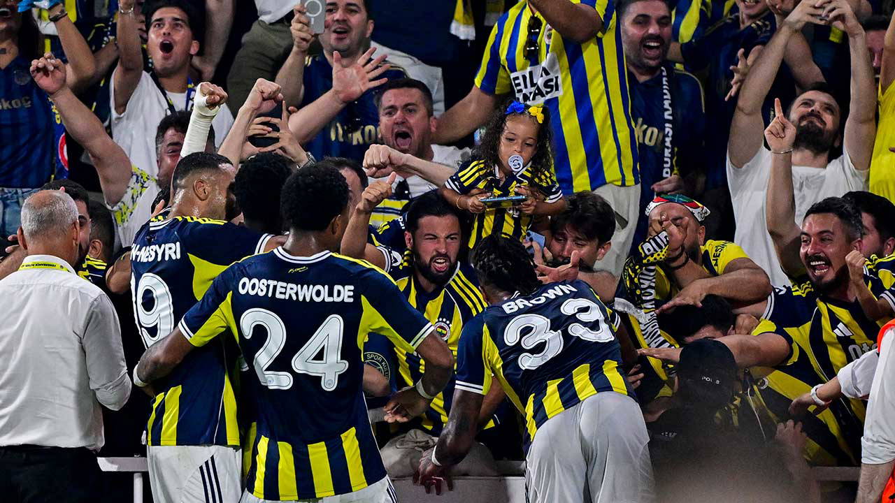 Harikasınız çocuklar, Fenerbahçe tarih yazdı! Kadıköy'de Feyenoord'a geçit yok! Devler ligi için sıradaki gelsin...