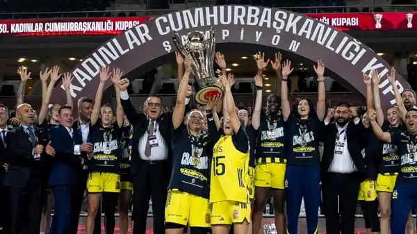 Cumhurbaşkanlığı Kupası Fenerbahçe Opet'in! Üst üste ikinci kez...