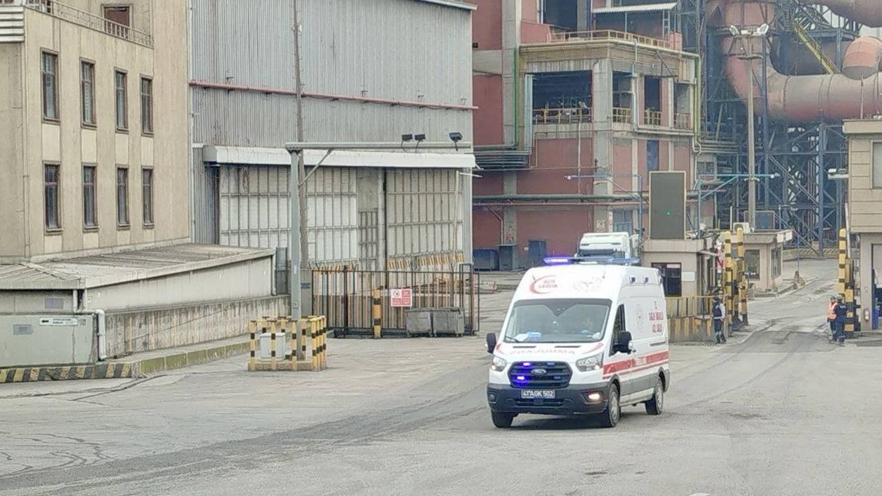 Son Dakika... Kocaeli'de iş cinayeti: Fabrikada yüksekten düşen 3 işçi hayatını kaybetti