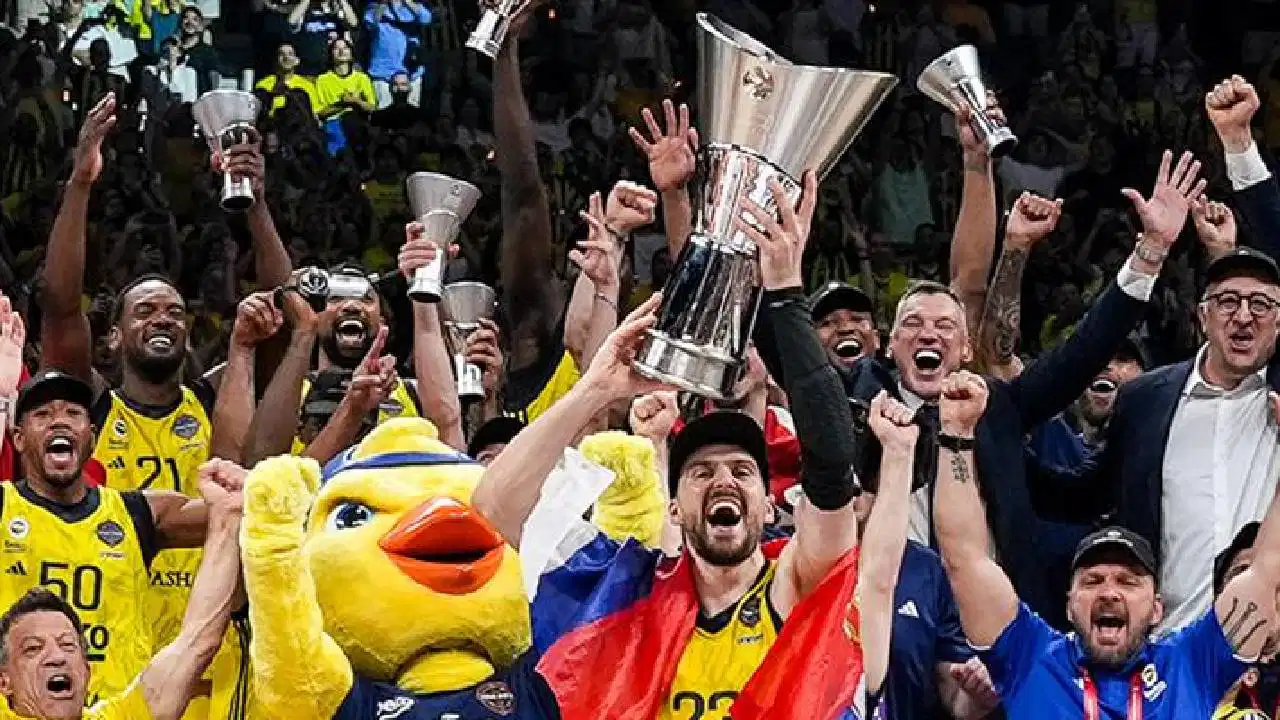 Euroleague şampiyonluğu kutlanırken Jasikevicius net konuştu!
