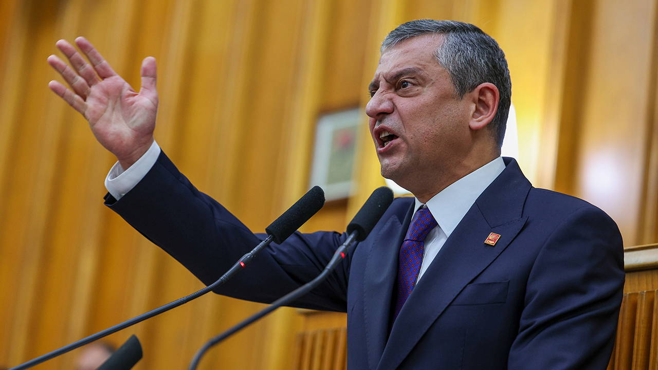 'Yazıklar olsun iftiralarına! Yeter, düş yakamızdan!'