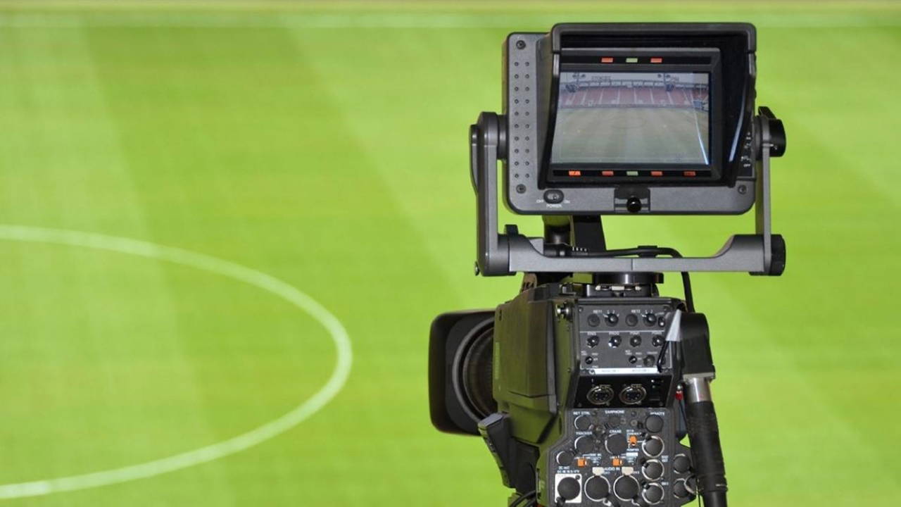 AYM'den korsan maç yayını kararı!