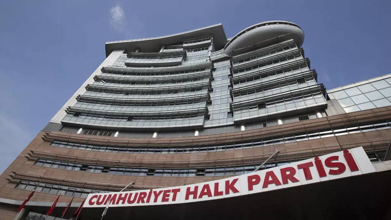 Son Dakika... 'Mutlak butlan' kararı sonrası İl Belediye Başkanları toplantısı iptal edildi