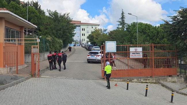 1 öğrenci öldü, 7'si yaralandı: Başakşehir'deki okul saldırısı hakkında yeni gelişme!