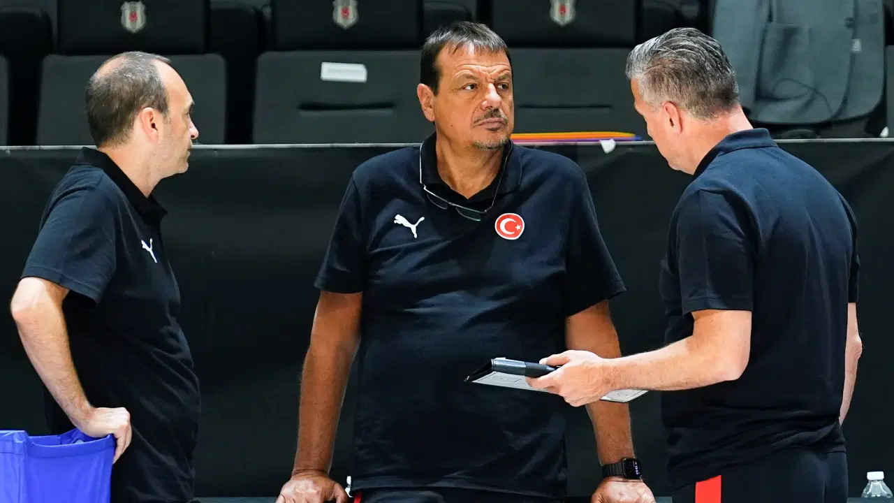 Ergin Ataman: 'Avrupa'nın en iyi takımı olarak gösteriliyoruz'