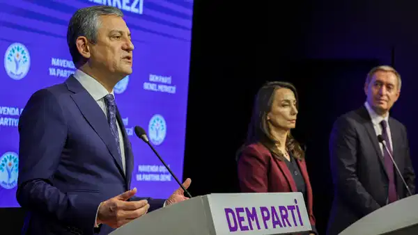 Özgür Özel'den DEM Parti'ye ziyaret sonrası Numan Kurtulmuş'a çağrı: 'O ara seçim olacak!'