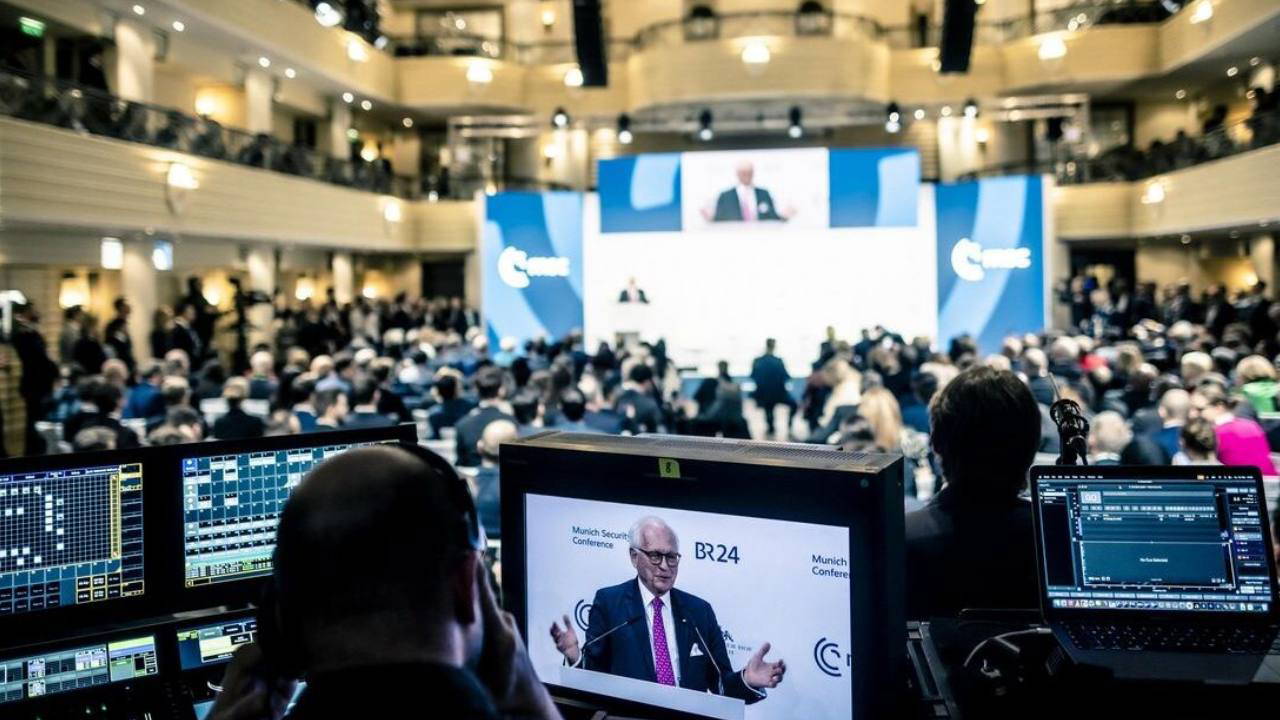 Avrupa ‘yıkım altında’