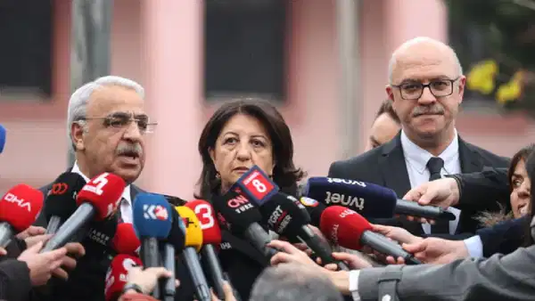 DEM Parti heyeti İmralı'ya gitti!